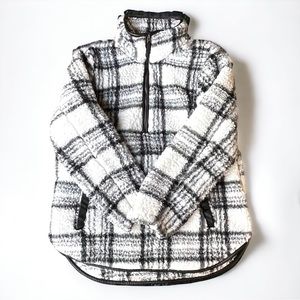 Abercrombie & Fitch Black & White Plaid Sherpa Quarter Zip Fleece Jacket Size L